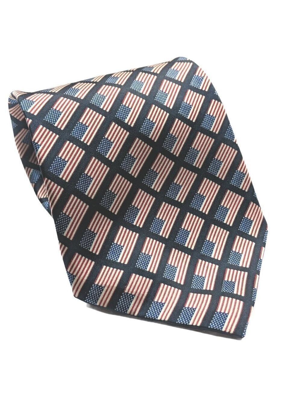 Stonehenge American Flag Tie Red